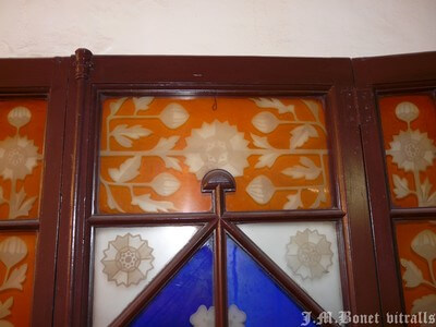 ガラスエッチング参考作品 — 花模様の彫刻ガラス