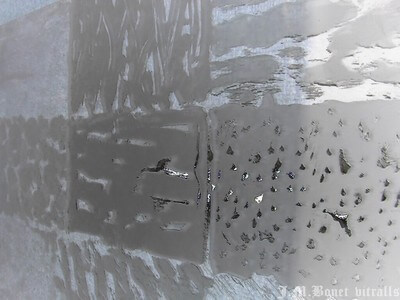 ガラスエッチング参考作品 — 彫刻クローズアップ