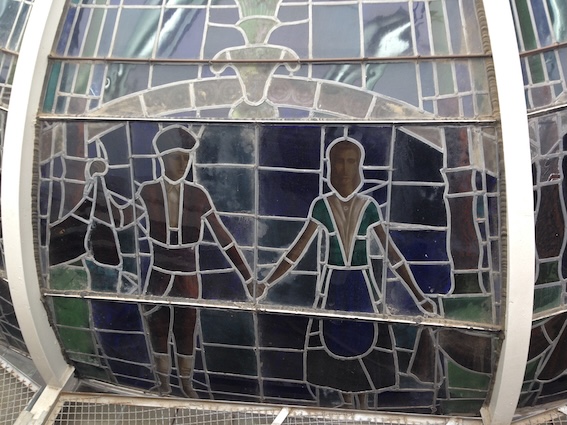 アルベニス宮殿 ドーム人物画クローズアップ