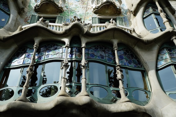 カサバトリョ メインファサード