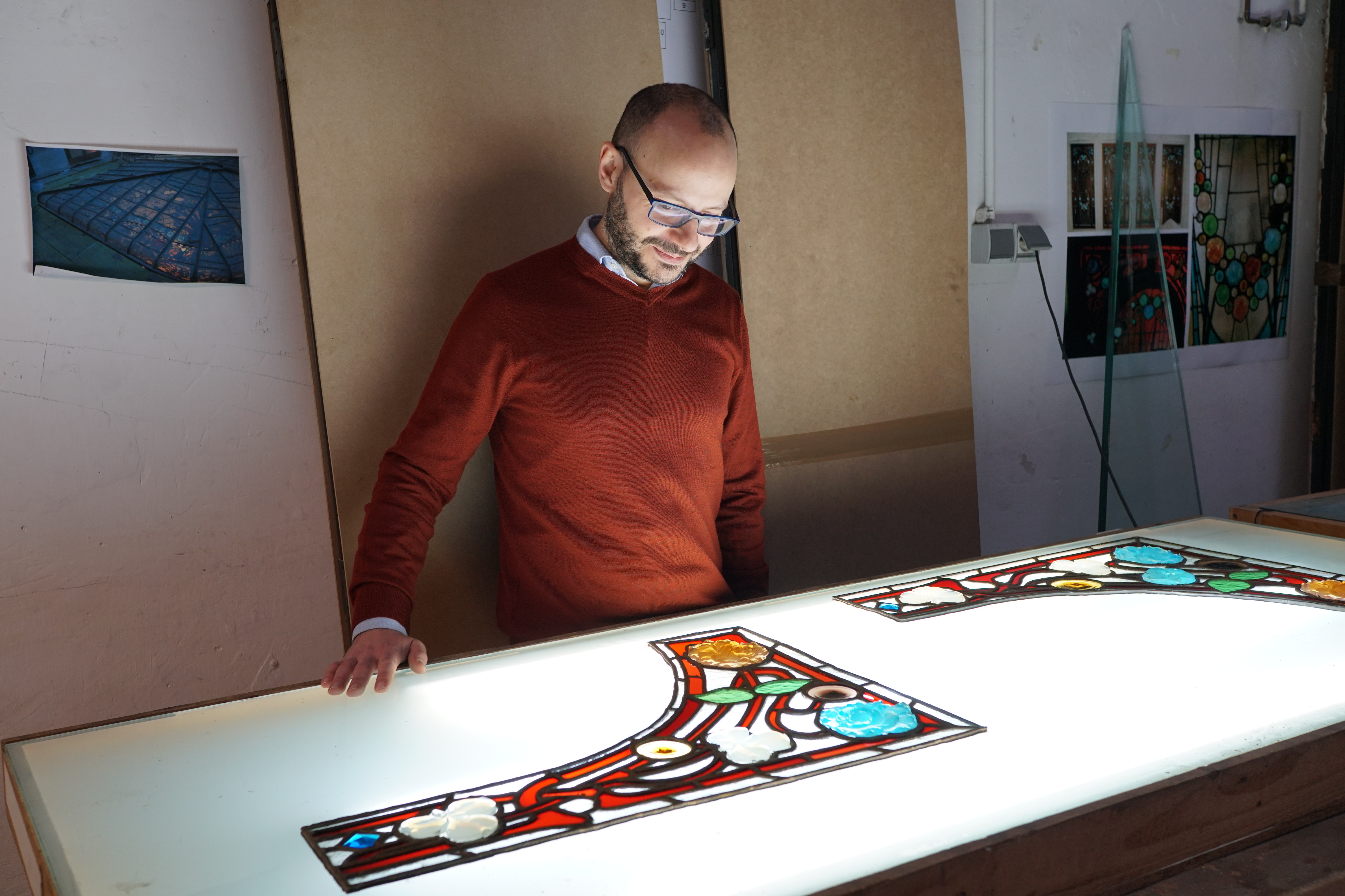 ライトテーブルでの品質検査