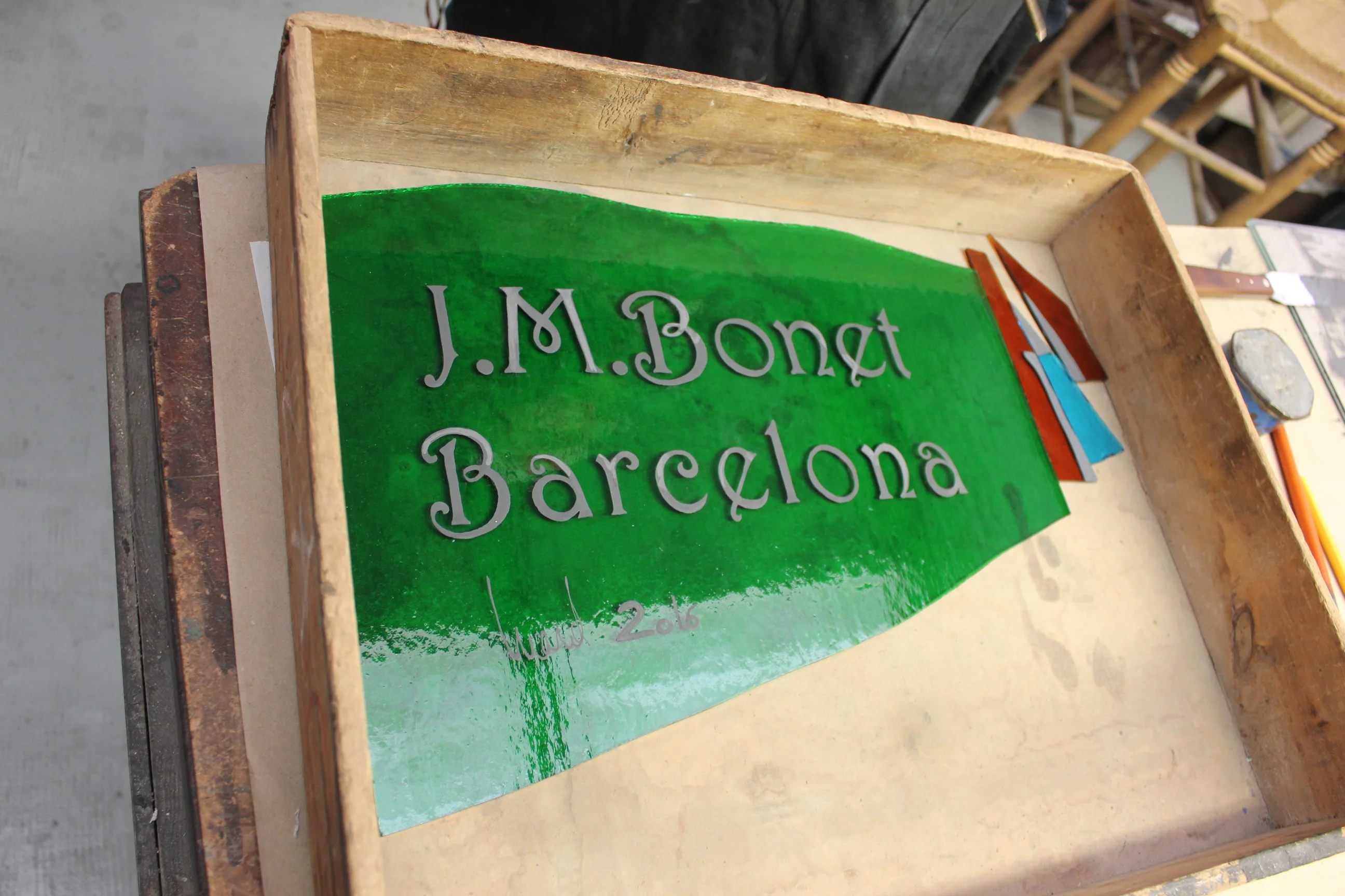 工房制作 — J.M.Bonet Barcelona 看板の絵付けガラス